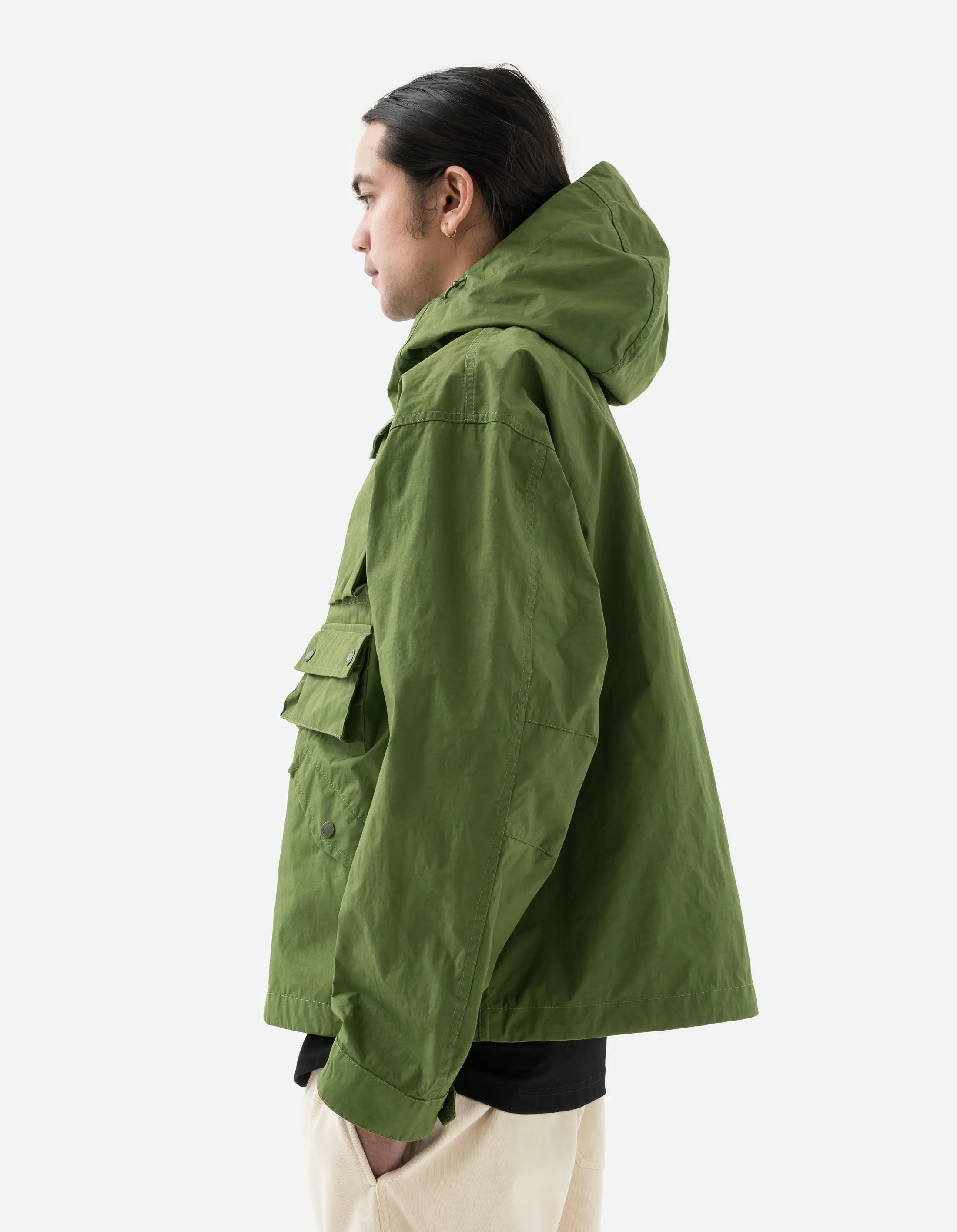 5033 Oversized Green Snoparka with Monochrome Contrast