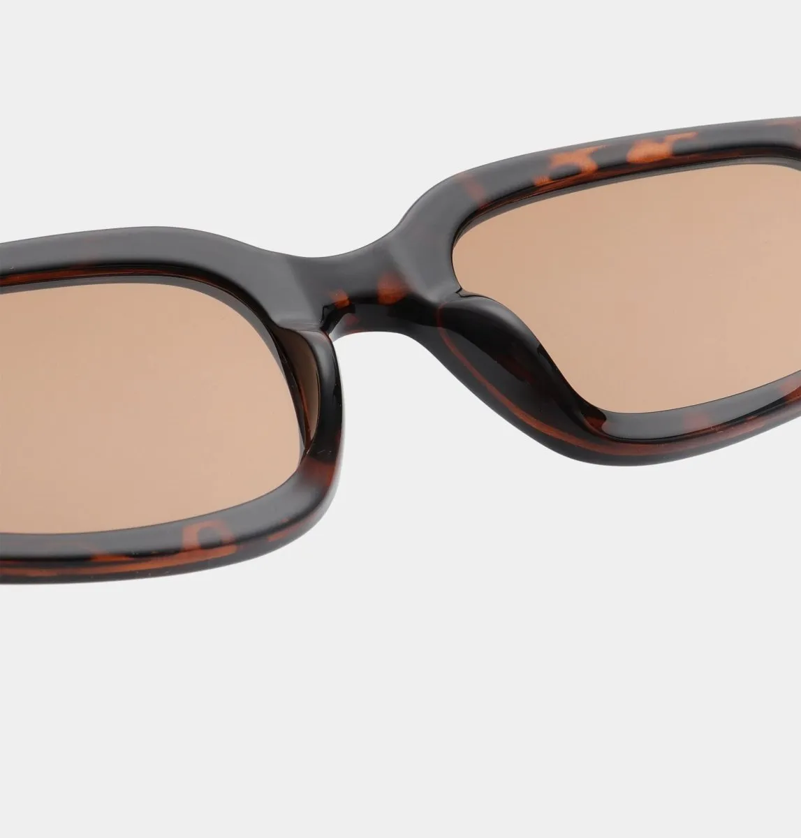 A. Kjrbede sunglasses Alex Demi Tortoise