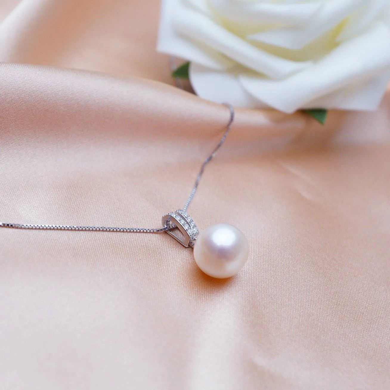 Elegant Freshwater Pearl Necklace WN00053 all